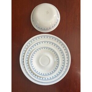 Corelle Snowflake Blue Replacement Place Setting 4 Pieces aka "Garland" VINTAGE